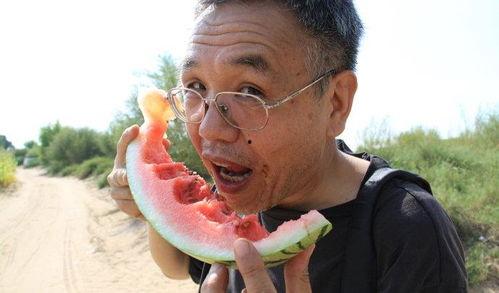 带你吃瓜奇葩模仿,带你领略“带你吃瓜”的奇葩模仿魅力